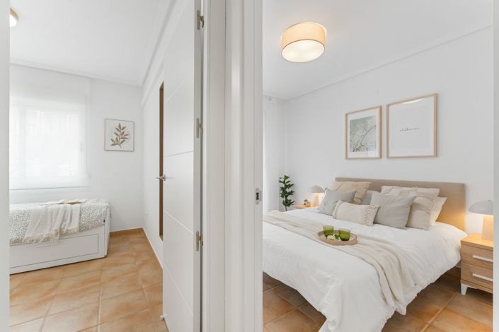 Image No.19-2 Bed Townhouse for sale