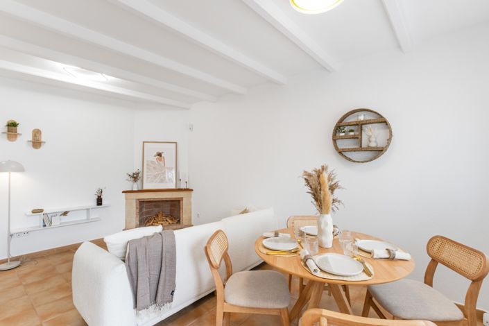 Image No.9-2 Bed Townhouse for sale