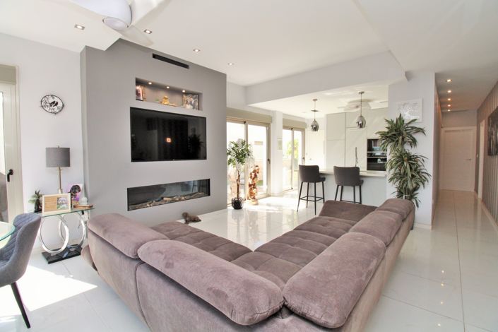 Image No.12-Villa de 4 chambres à vendre à Villamartin