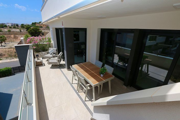 Image No.12-Appartement de 2 chambres à vendre à Los Altos