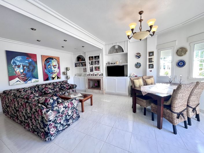 Image No.8-Villa de 4 chambres à vendre à La Zenia