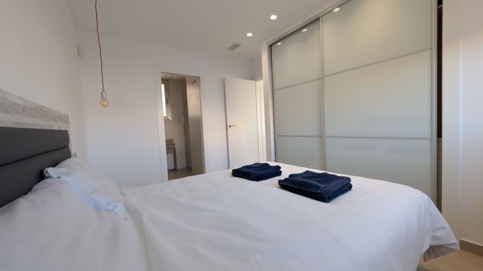 Image No.11-3 Bed Villa for sale