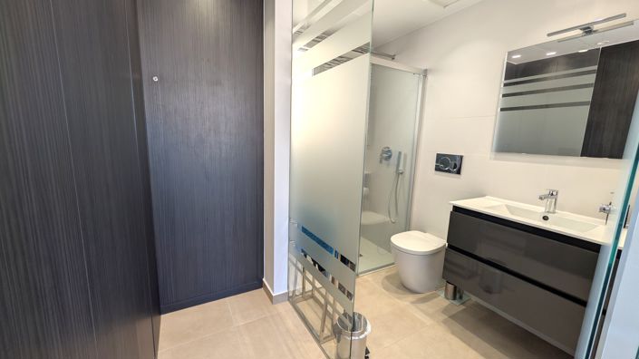 Image No.17-3 Bed Villa for sale