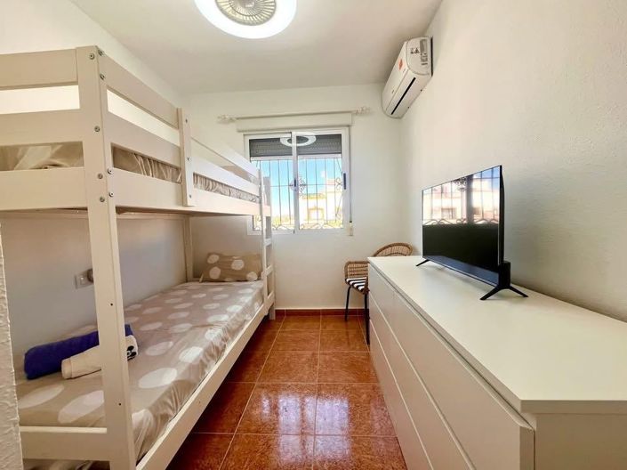 Image No.11-3 Bed Townhouse for sale