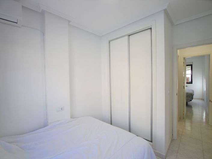 Image No.20-Appartement de 2 chambres à vendre à Punta Prima