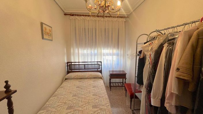 Image No.38-4 Bed Townhouse for sale