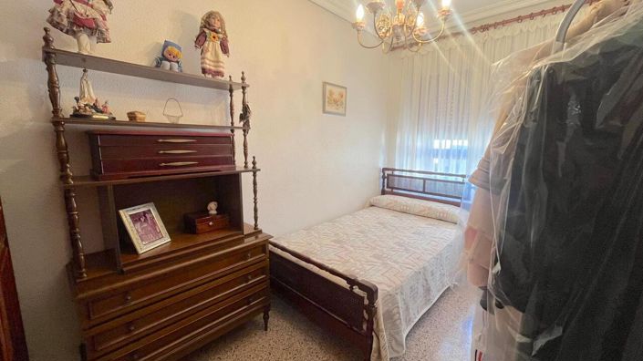 Image No.40-4 Bed Townhouse for sale