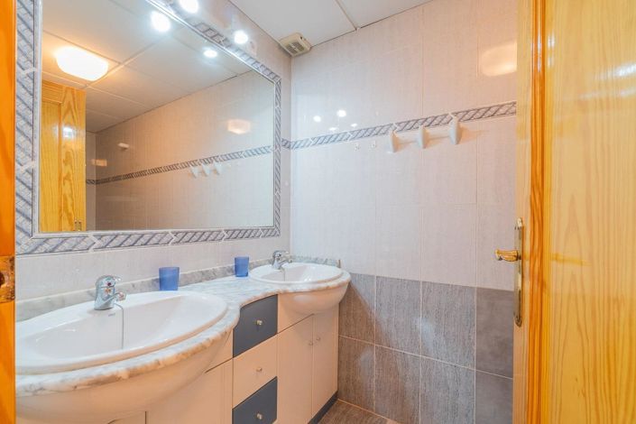 Image No.26-3 Bed Duplex for sale