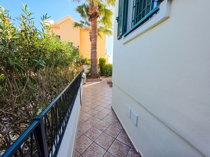 Image No.44-3 Bed Villa for sale