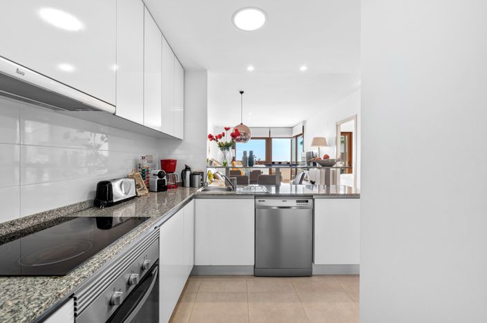 Image No.10-2 Bed Apartment for sale