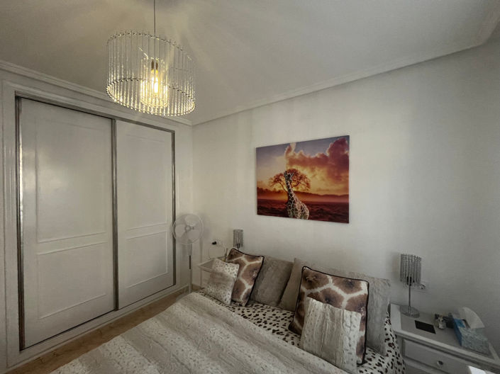 Image No.22-2 Bed Bungalow for sale