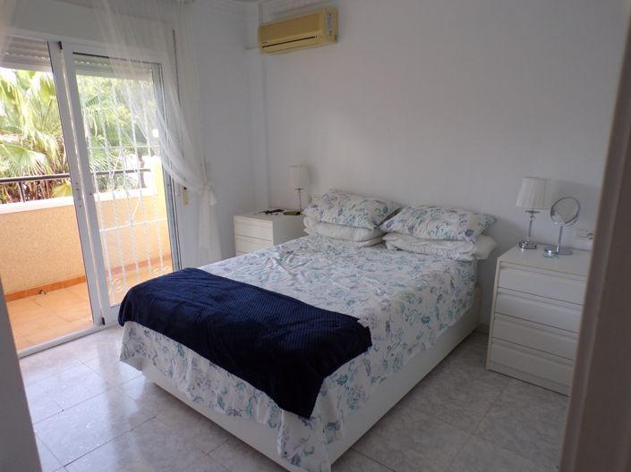 Image No.18-2 Bed Townhouse for sale