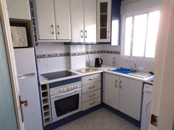 Image No.8-2 Bed Townhouse for sale