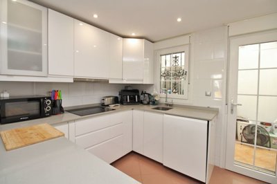 o1j9f73bg71rhe6gu18smdq7qv02r