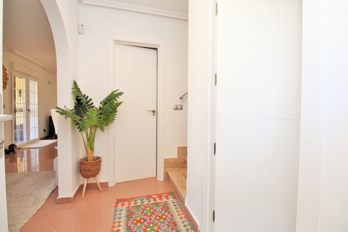 Image No.13-3 Bed Villa for sale