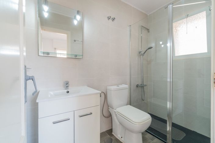 Image No.10-1 Bed Apartment for sale