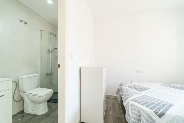 Image No.11-1 Bed Apartment for sale