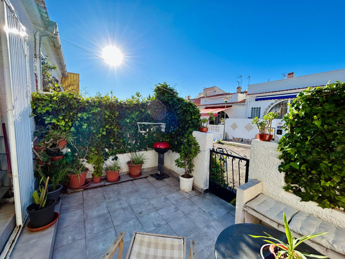 Image No.5-1 Bed Townhouse for sale