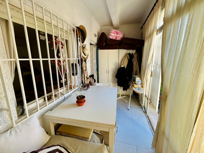 Image No.6-1 Bed Townhouse for sale