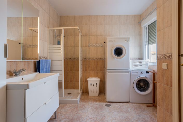 Image No.16-3 Bed Villa for sale