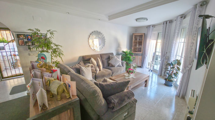 Image No.3-3 Bed Villa for sale