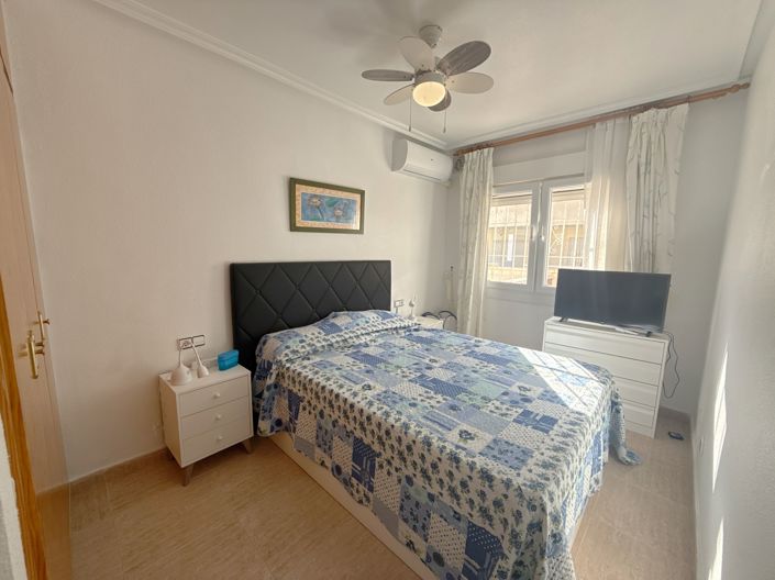 Image No.14-3 Bed Townhouse for sale