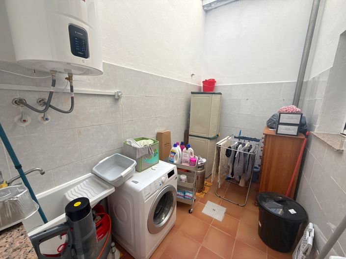 Image No.21-3 Bed Townhouse for sale