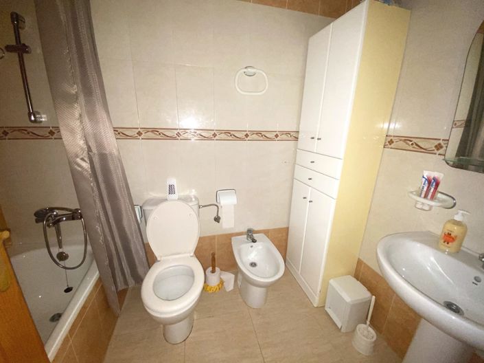 Image No.12-2 Bed Bungalow for sale