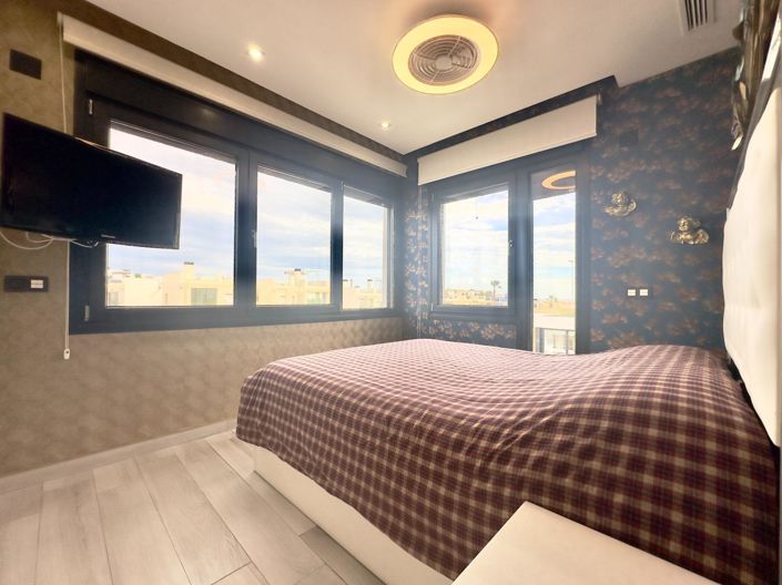 Image No.16-3 Bed Villa for sale