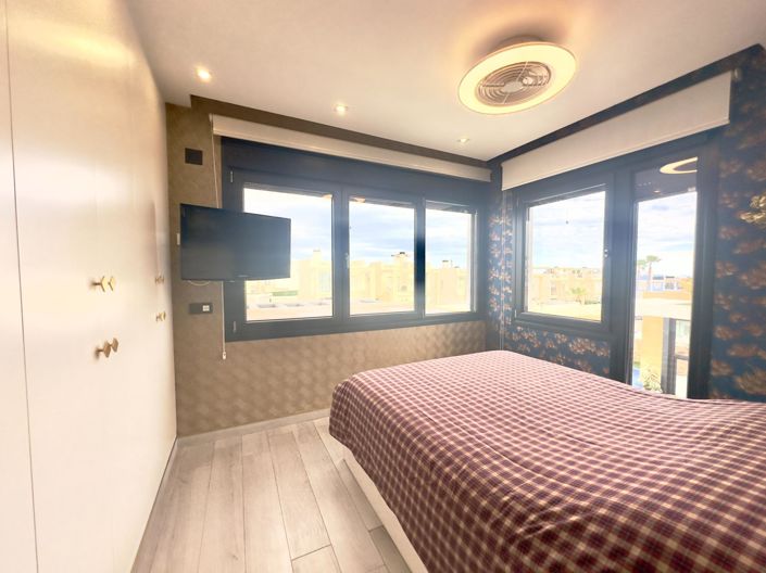 Image No.17-3 Bed Villa for sale