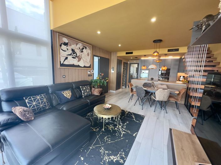 Image No.3-3 Bed Villa for sale