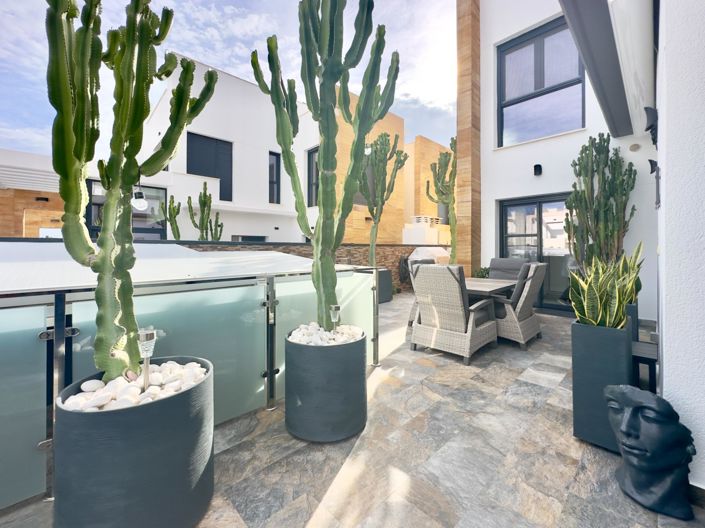 Image No.31-3 Bed Villa for sale