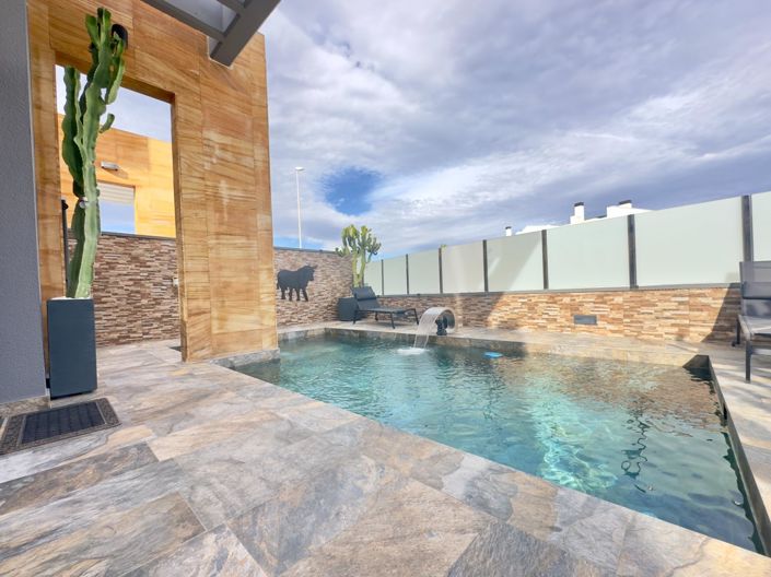 Image No.36-3 Bed Villa for sale