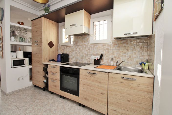 Image No.11-3 Bed Apartment for sale