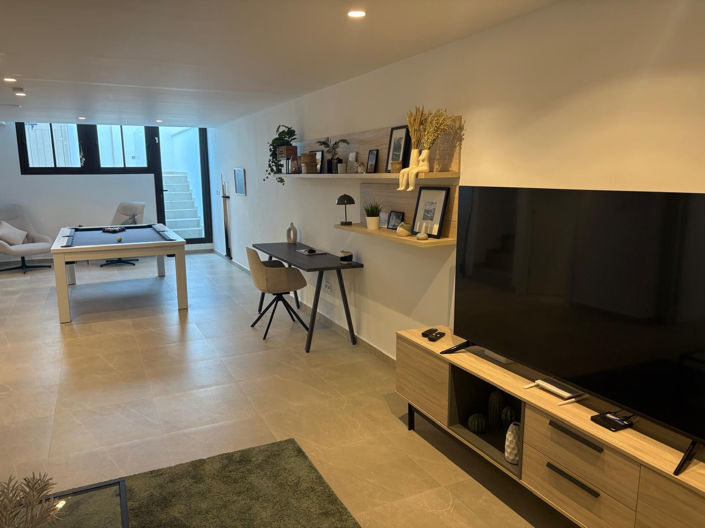 Image No.21-3 Bed Villa for sale