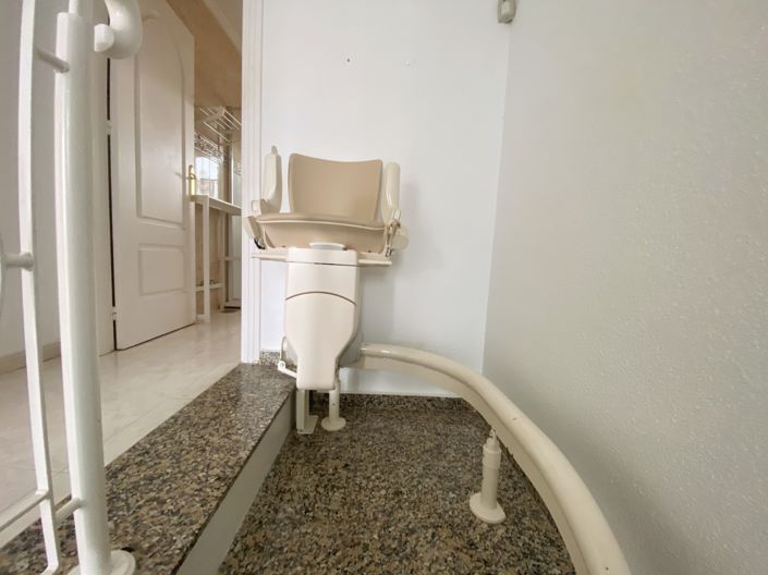 Image No.17-2 Bed Townhouse for sale