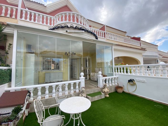 Image No.2-2 Bed Townhouse for sale