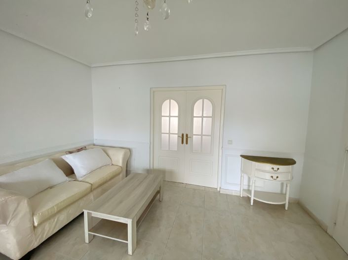 Image No.9-2 Bed Townhouse for sale