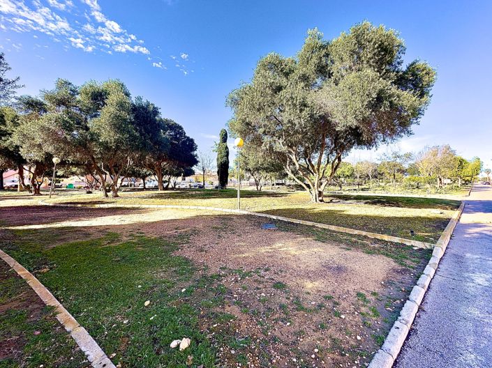 Image No.15-2 Bed Bungalow for sale