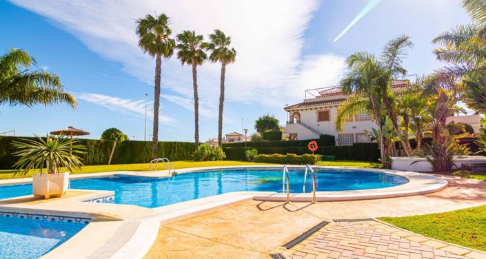 Image No.42-2 Bed Apartment for sale