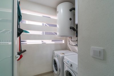 o1jeblr7j01e9a1trvicbk8d1j3u35