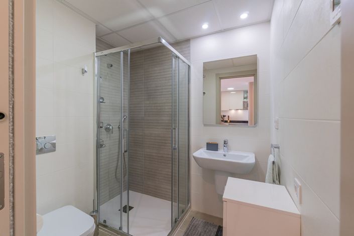 Image No.8-2 Bed Apartment for sale