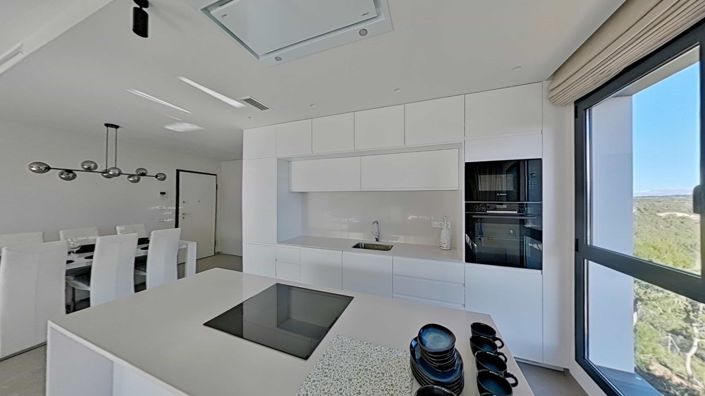 Image No.17-3 Bed Apartment for sale