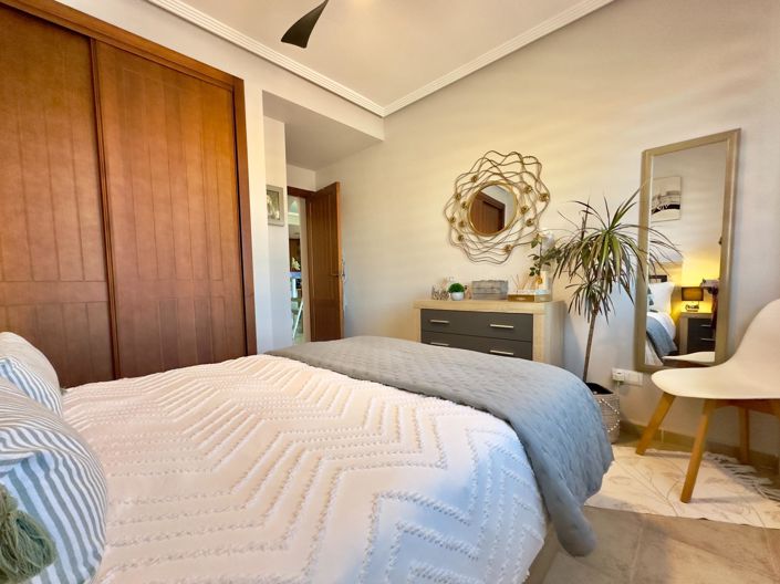 Image No.23-2 Bed Apartment for sale