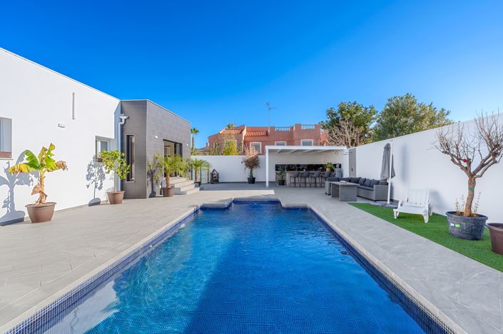 Image No.32-5 Bed Villa for sale