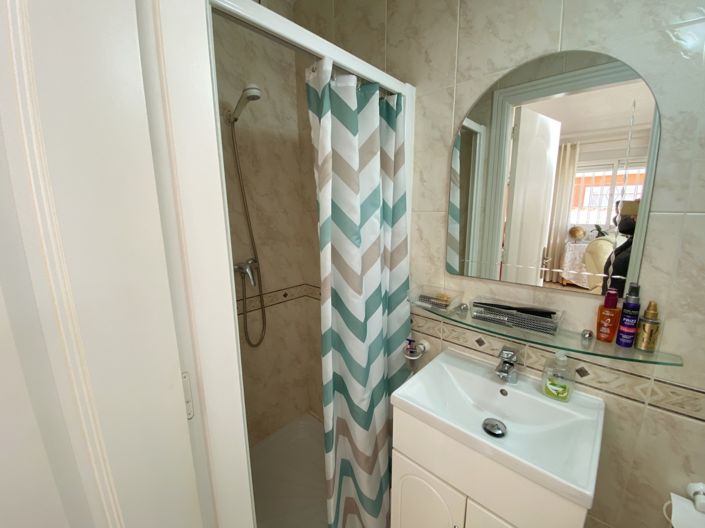 Image No.16-3 Bed Semi-Detached for sale