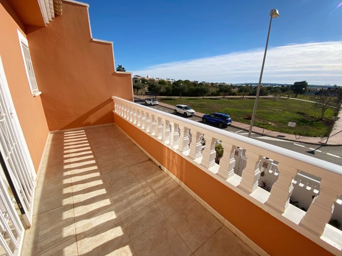 Image No.25-3 Bed Semi-Detached for sale