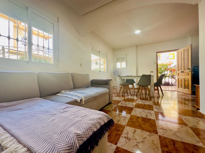 Image No.13-2 Bed Villa for sale