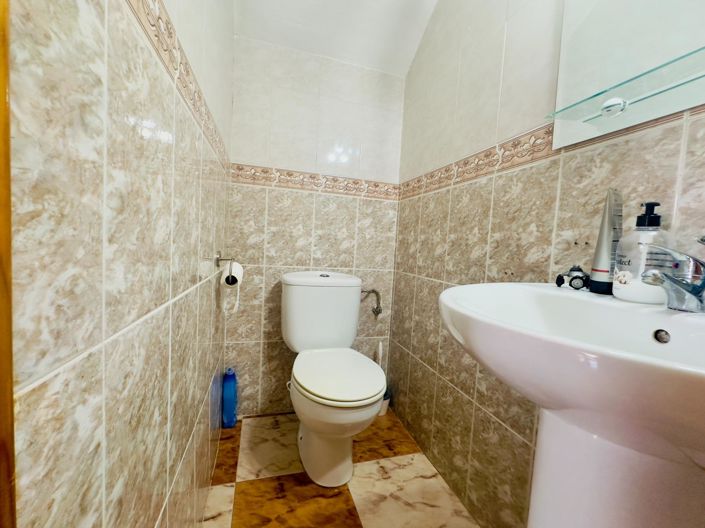 Image No.19-2 Bed Villa for sale