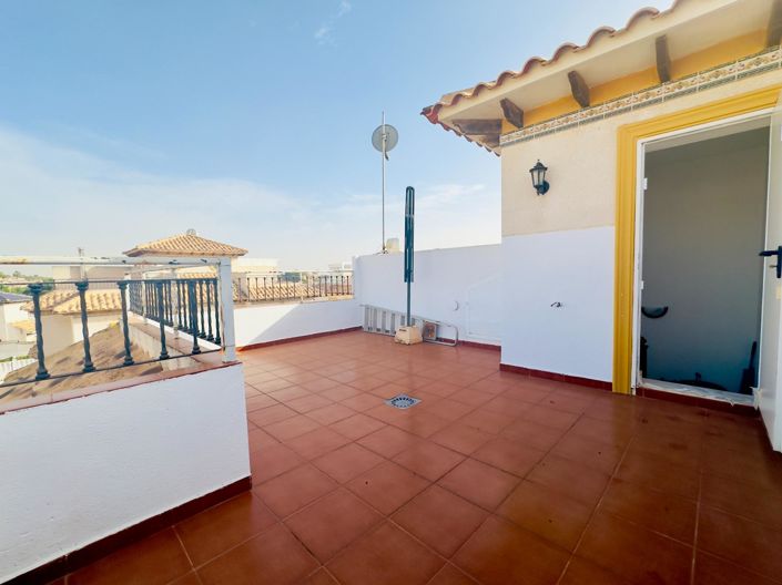 Image No.32-2 Bed Villa for sale